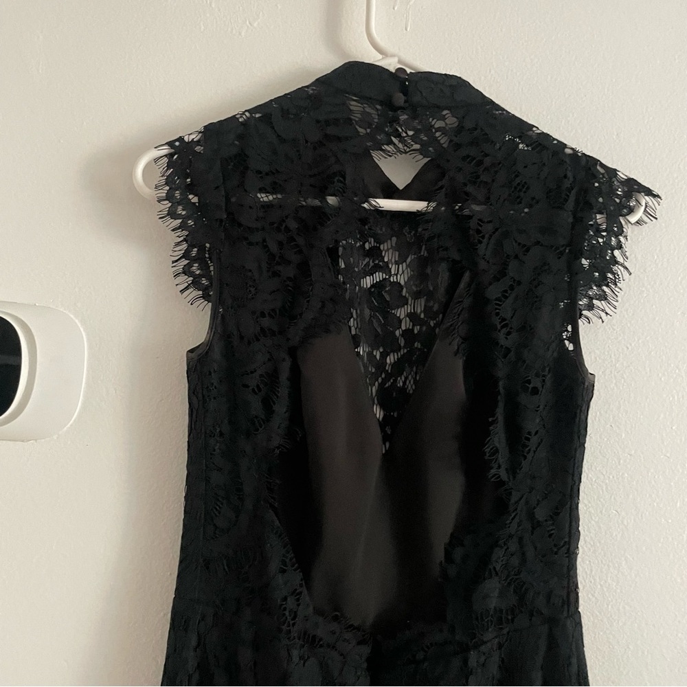 Fame and Parntners Elegant Black Lace Evening Gown open back size 4 - Picture 3 of 8